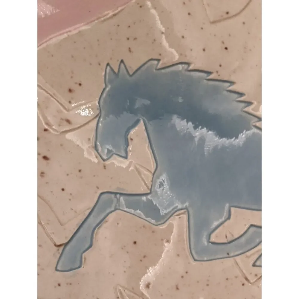 Vintage 1987 Barbara Demery Southwest Ceramic Shallow Bowl – Blue Horse-Signed - Picture 5 of 12